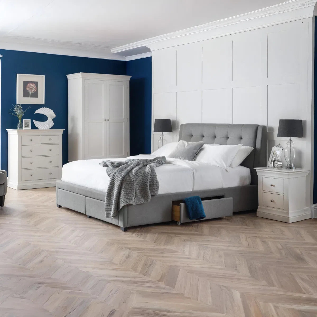 Clermont 4+3 Drawer Chest